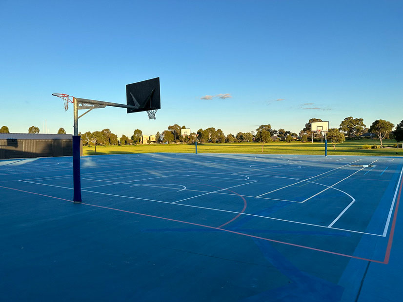 Mernda Central outdoor basketball netball court for hire