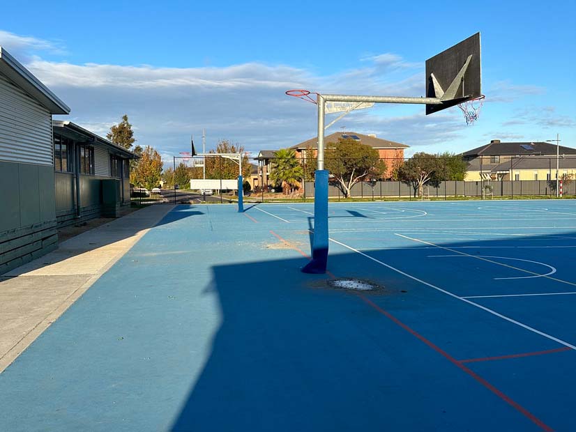 Point Cook Featherbrook College outdoor basketball netball court for hire